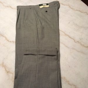 Ralph Lauren Pants. Pleated.